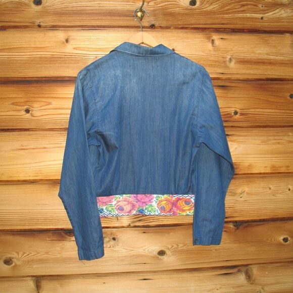 Jen’s Pirate Booty Chambray Top Shacket - Picture 7 of 10